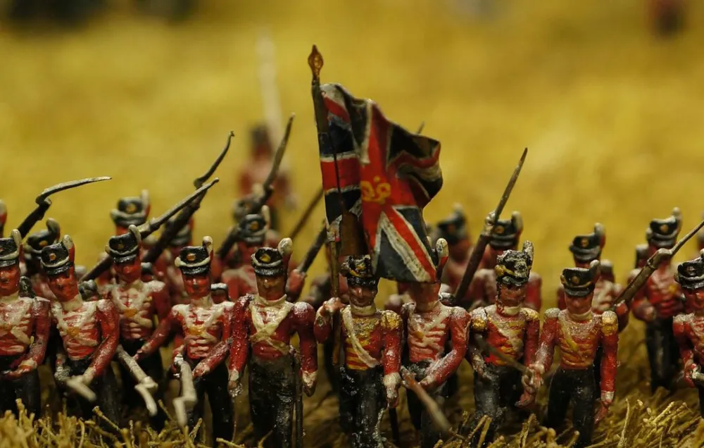 British soldiers form a line of redcoats