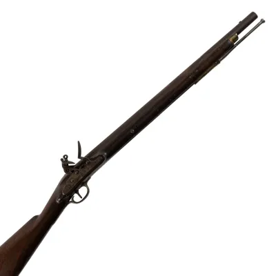 A short barrelled carbine in wood and steel, with ramrod and belt loop