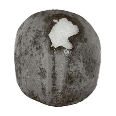 A bowl shaped plate of metal, eroded in the centre, to be worn over the knee with other articles of armour