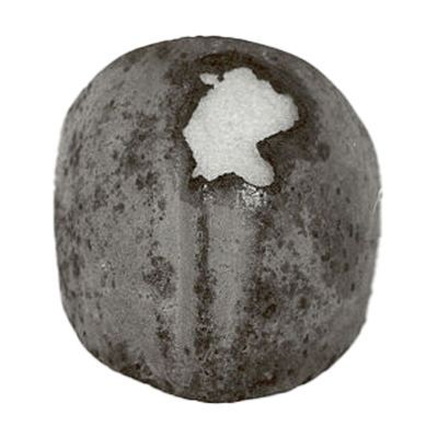 A bowl shaped plate of metal, eroded in the centre, to be worn over the knee with other articles of armour