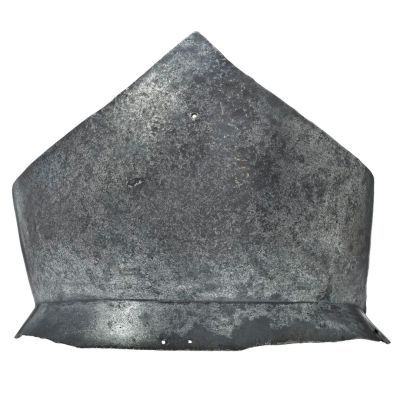 A shaped plate of armour, tapering to a point at the top, designed to fit over the stomach