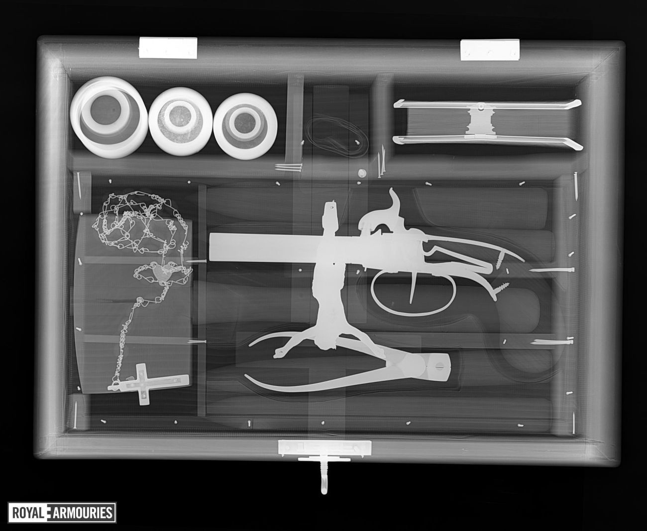 X-Ray scan of the inside contents of the kit