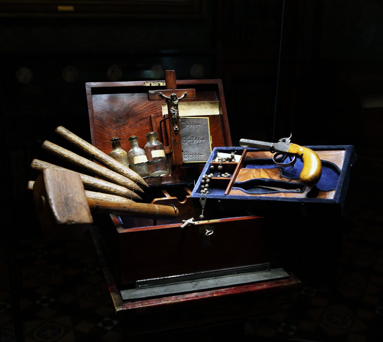 Vampire Killing Kit displayed with contents showing on box