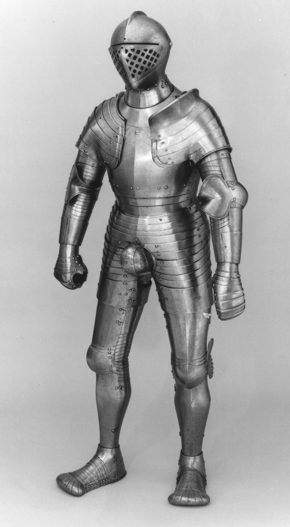 A full suit of armour