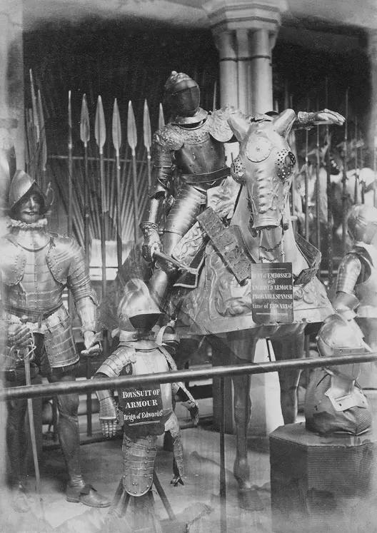 A display of the Lion's Armour in the Line of Kings.