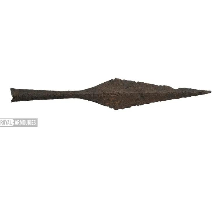 Spear head