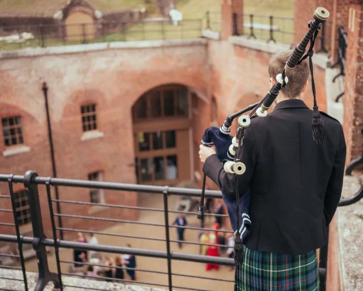 Image of a piper at Fort Nelson